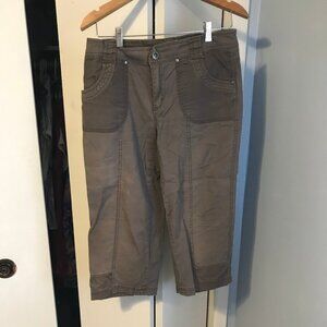 Cotton Ginny Brown Capri Pants Size 9  $5.00 AS AN ADD ON